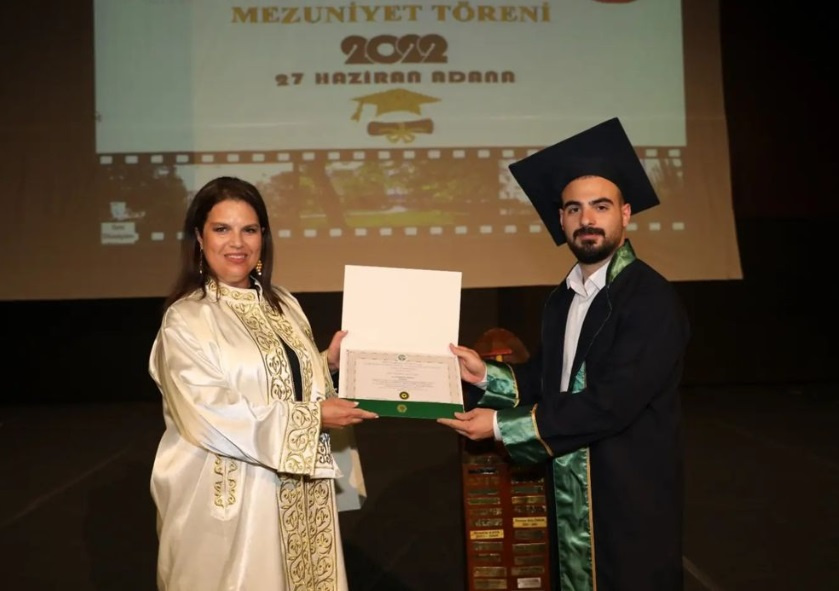 Fen Edebiyat Fakültesi 2021-2022 Mezuniyet Töreni Yapıldı